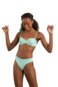 Model Front: Rio De Sol Haut Top Malibu-Menta Balconet
