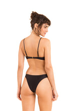 Charger l&#39;image dans la galerie, Model Back: Rio De Sol Haut Top Shimmer-Black Bandeau-Joy

