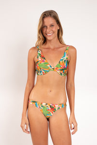 Model Front: Rio De Sol Haut Top Tropical Chantal